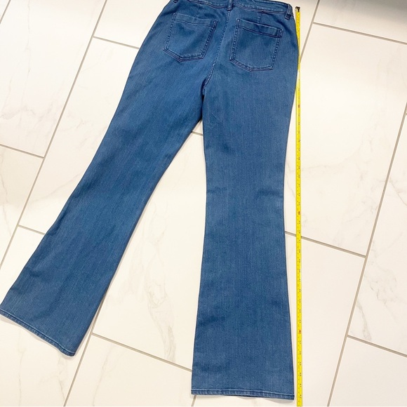 Vince Camuto bootcut flare jeans size 4 - Picture 8 of 13